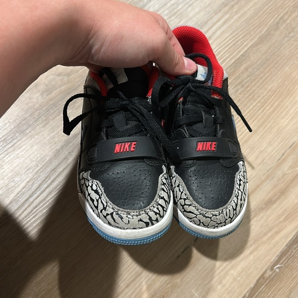 Nike Air Jordan Legacy 312 Low GS Black Blue Red size 11c - Picture 3 of 10